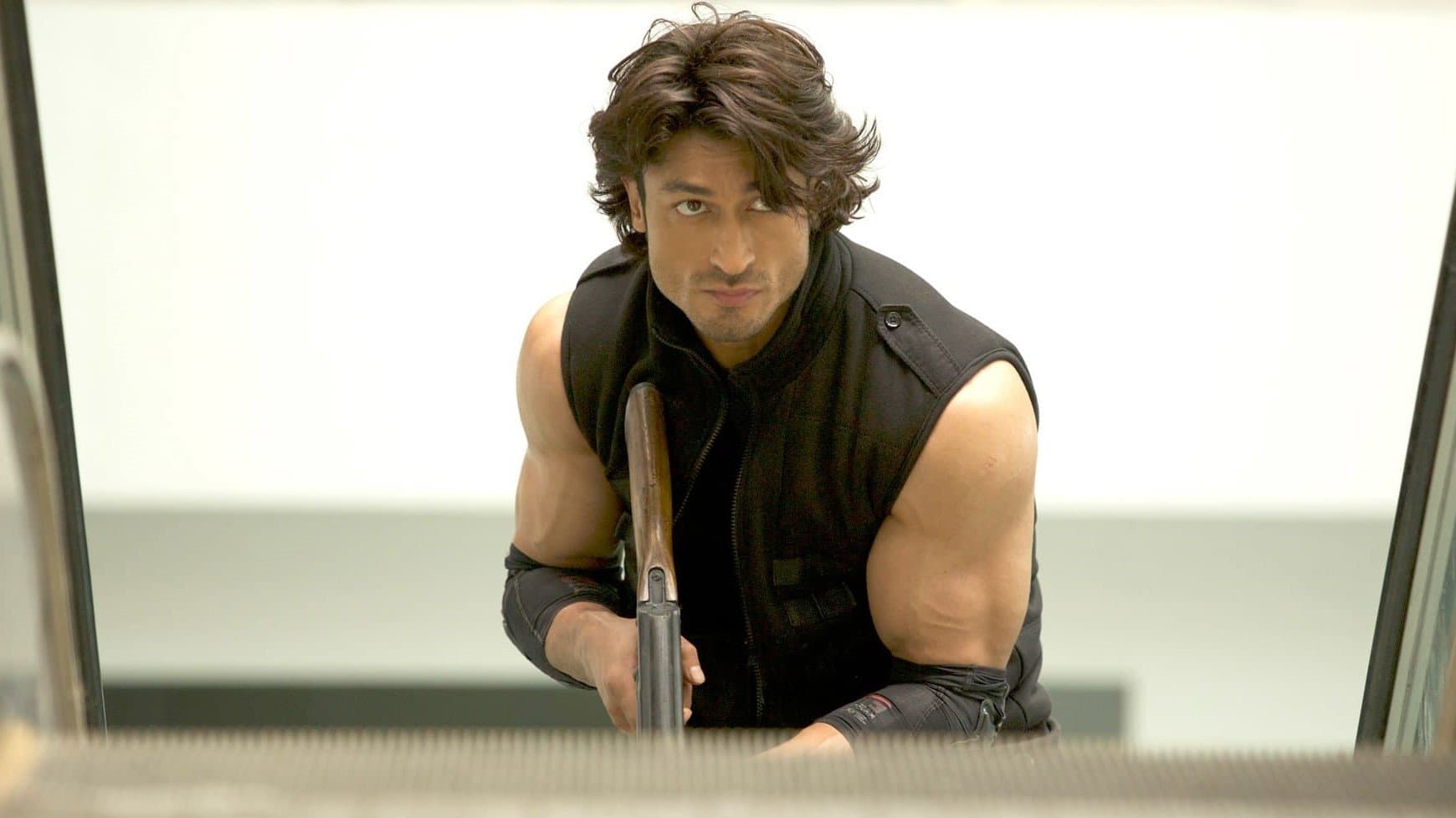 Commando 2 -  The Black Money Trail screenshot 1