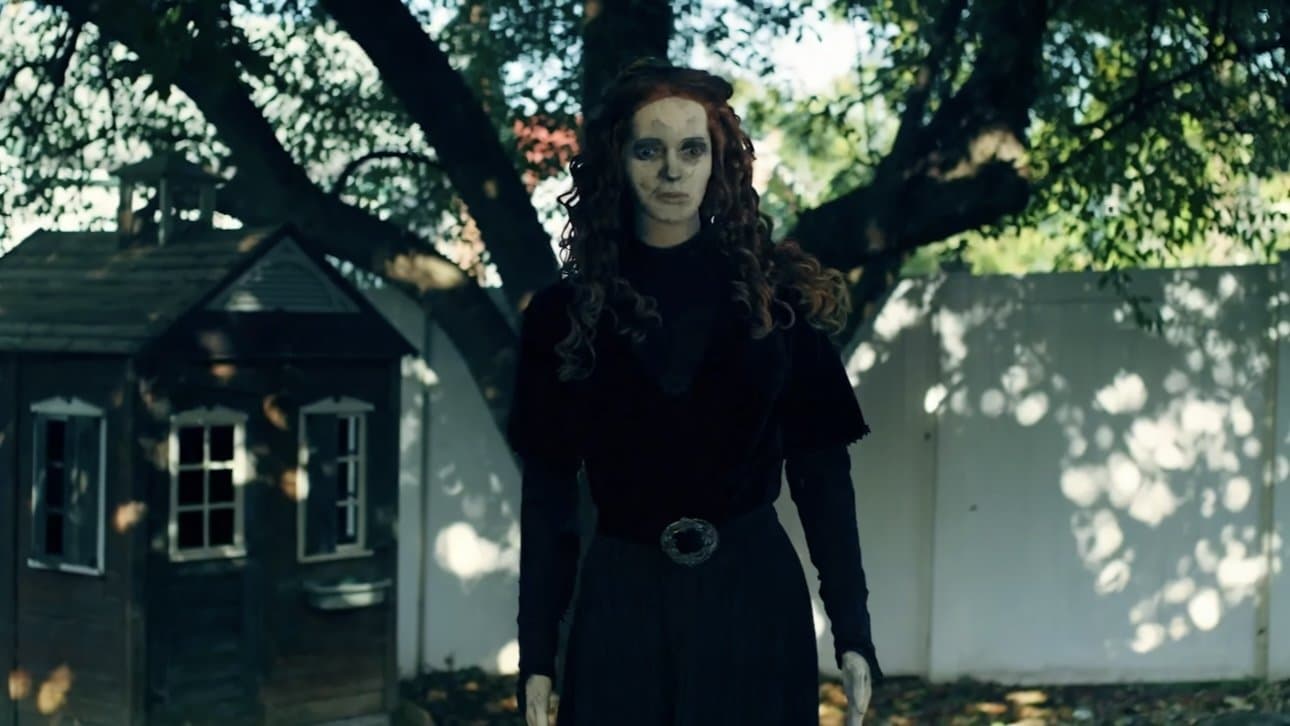 825 Forest Road screenshot 1